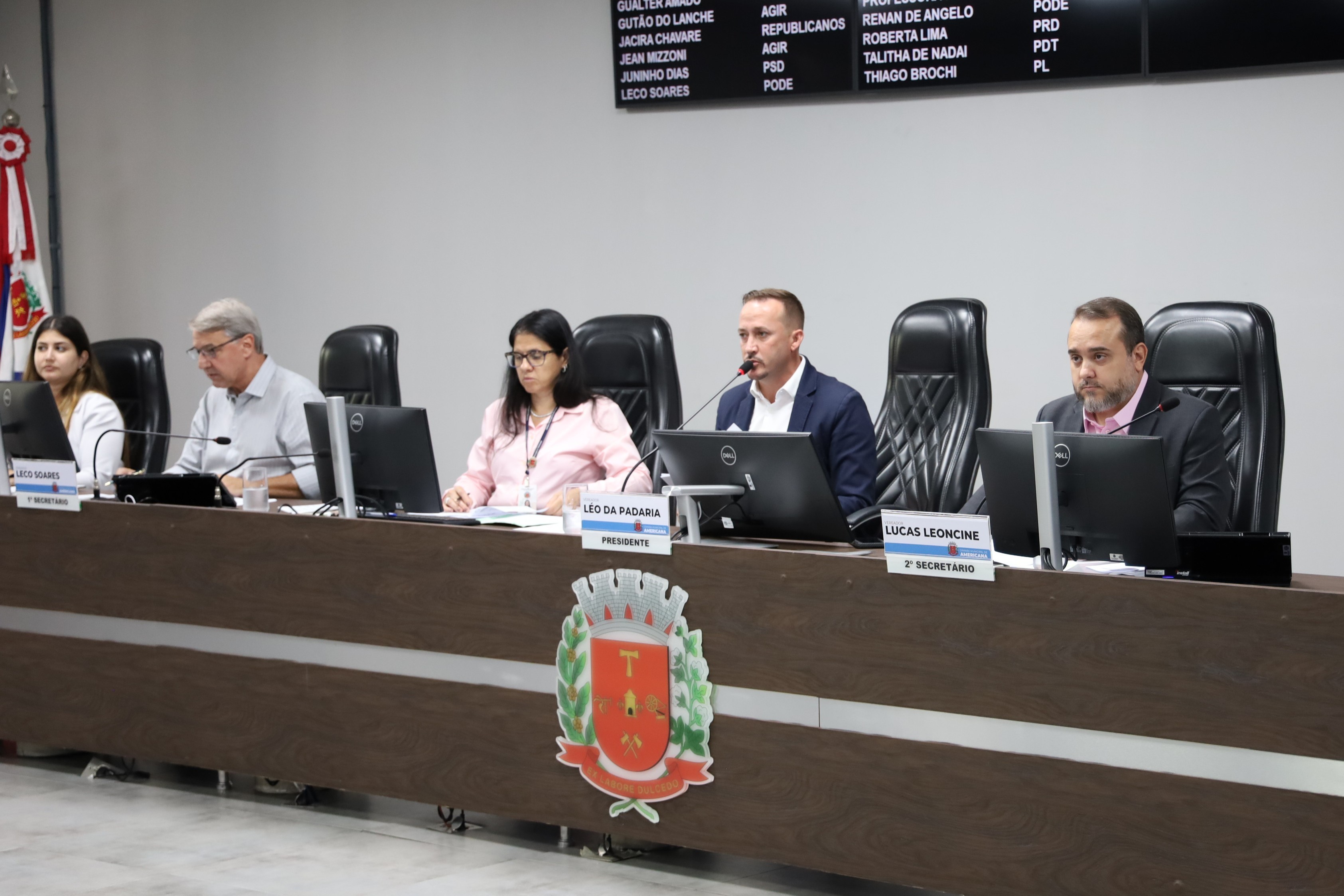 Vereadores aprovam criação de lei para punir vandalismo de bens públicos e promover medidas educativas