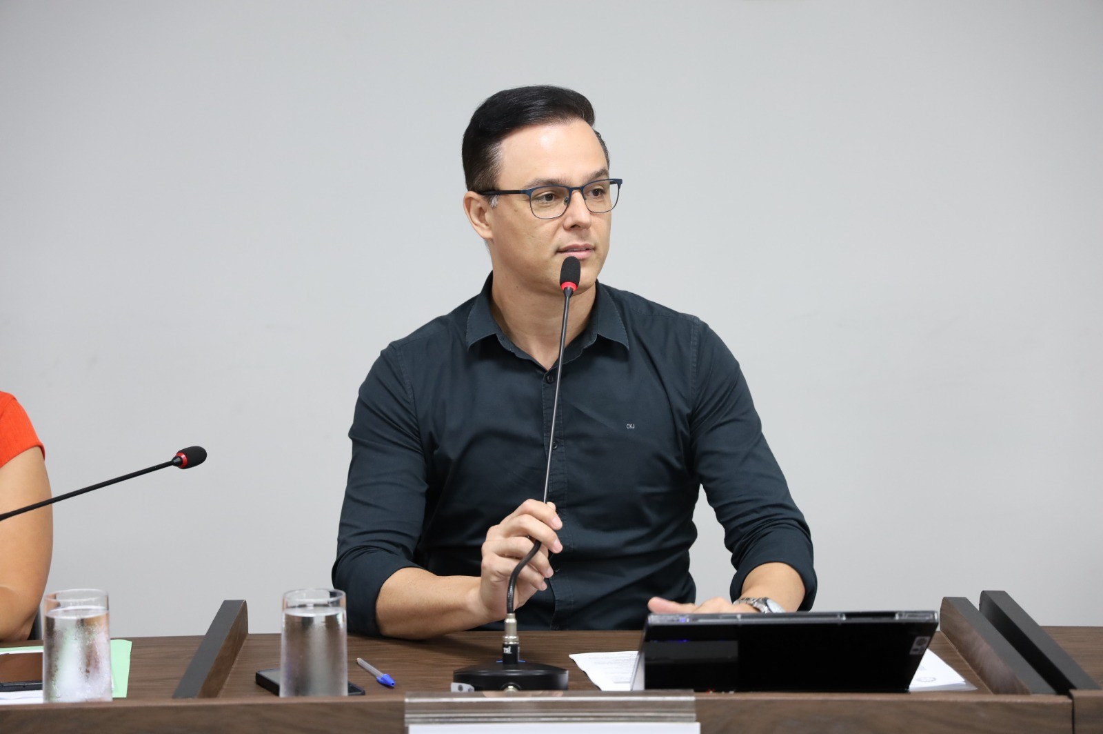 Thiago Brochi propõe criação de programa para fortalecer coleta seletiva e educação ambiental