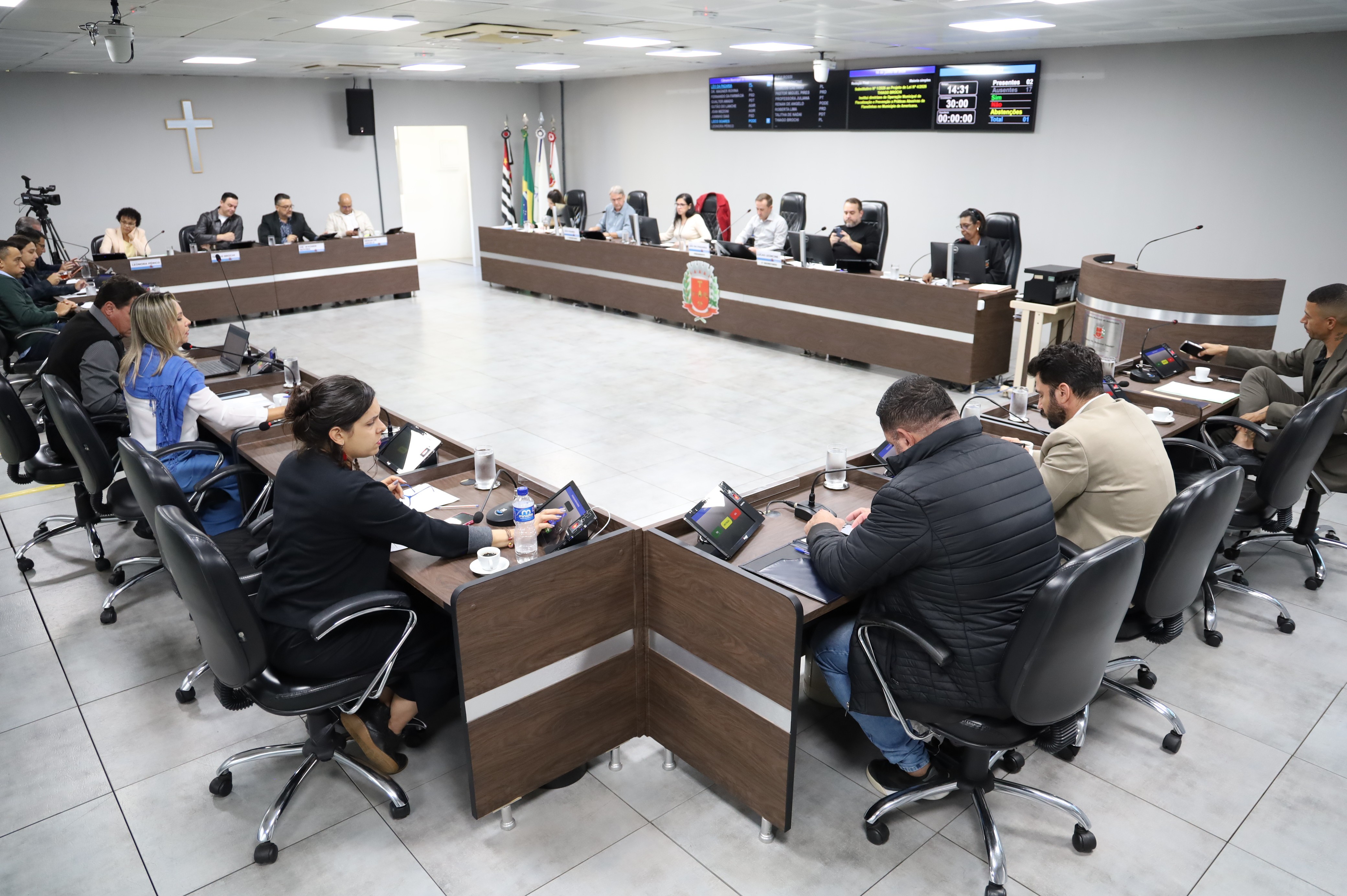 Vereadores aprovam 51 proposituras durante sessão ordinária desta terça-feira (16)