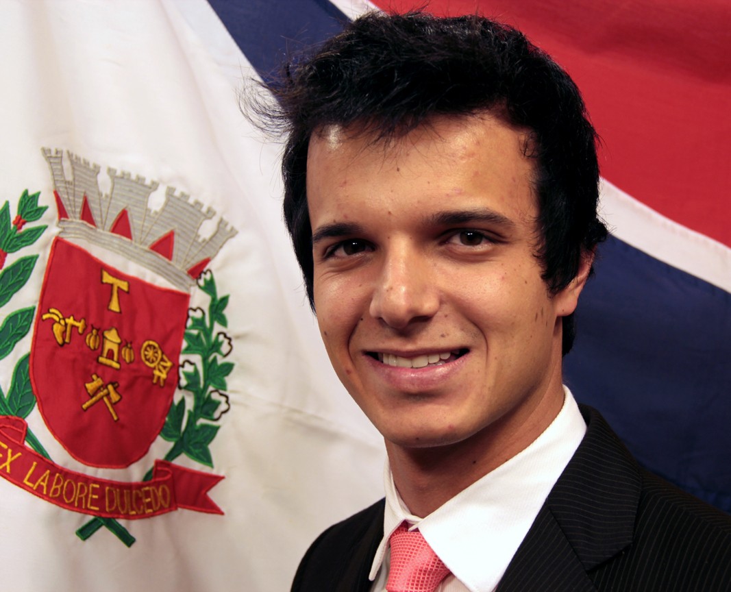 2019219_Rafael_Macris-