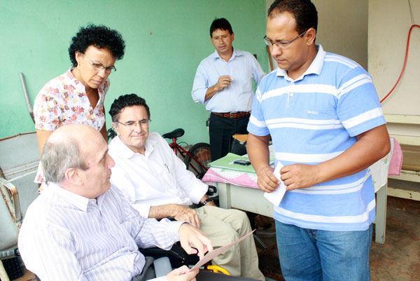 Cemitério do Parque Gramado: moradores reclamam de conservação do necrotério